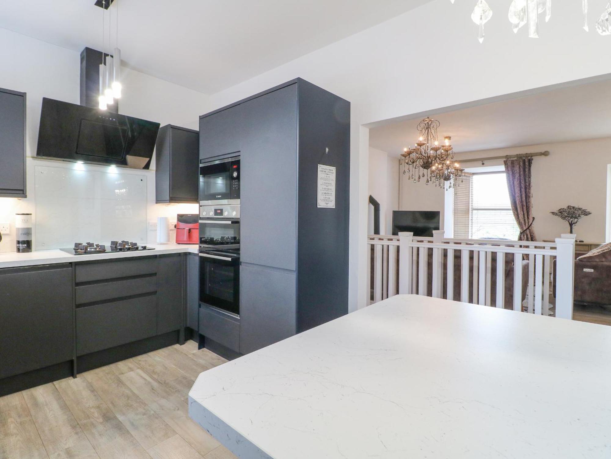 Matlock Maisonette Экстерьер фото